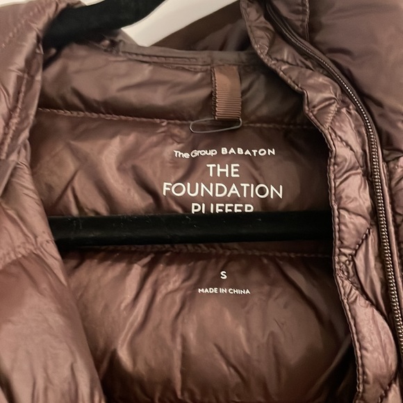 Foundation Puffer - Picture 2 of 8